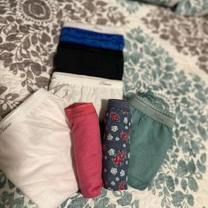 Hanes her way briefs nwt